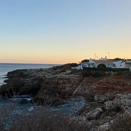 Luxury Oceanfront In An Idyllic Location No1 *