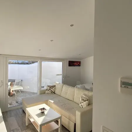 Vakantiehuis Luxury Oceanfront In An Idyllic Location No1 *