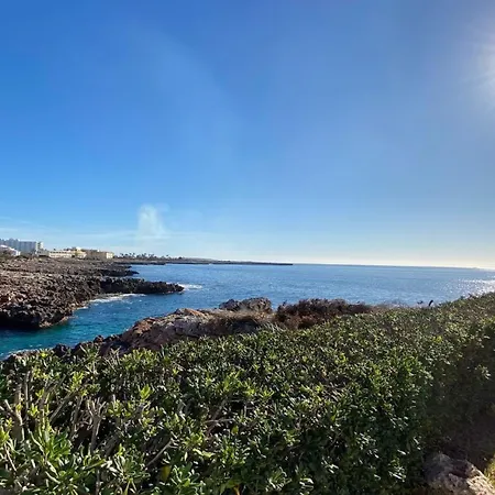 Luxury Oceanfront In An Idyllic Location No1