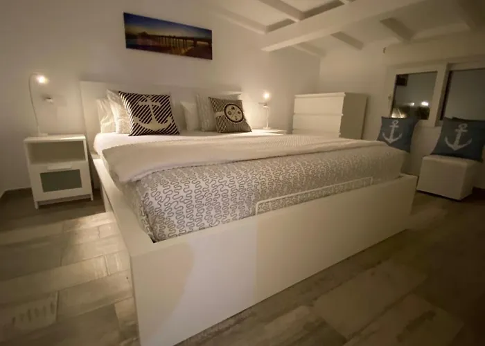 Luxury Oceanfront In An Idyllic Location No1 別荘 カラン・ボッシュ