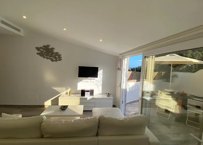 Luxury Oceanfront In An Idyllic Location No1 別荘 *