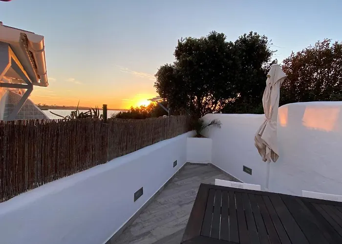 別荘 Luxury Oceanfront In An Idyllic Location No1 *