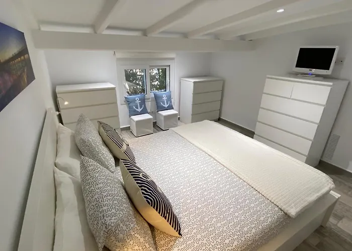 Luxury Oceanfront In An Idyllic Location No1 別荘 カラン・ボッシュ