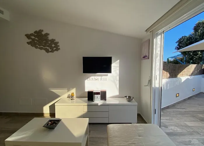 Luxury Oceanfront In An Idyllic Location No1 カラン・ボッシュ