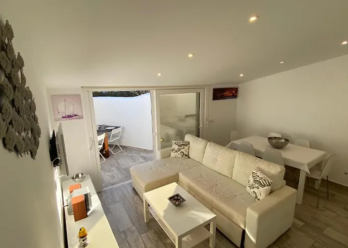 Luxury Oceanfront In An Idyllic Location No1 別荘 *