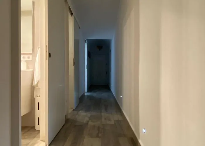 Luxury Oceanfront In An Idyllic Location No1 בית נופש *