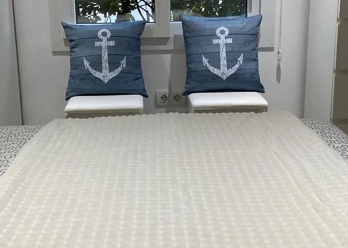 別荘 Luxury Oceanfront In An Idyllic Location No1 *