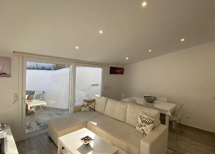 Luxury Oceanfront In An Idyllic Location No1 別荘 カラン・ボッシュ