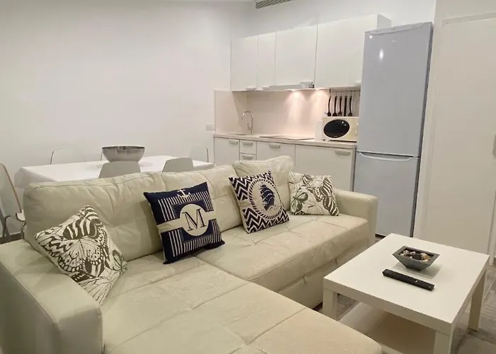 Luxury Oceanfront In An Idyllic Location No1 別荘