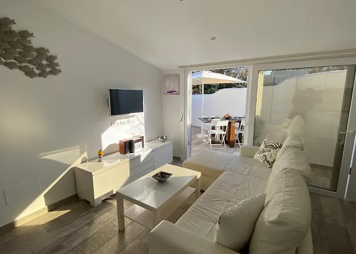 Luxury Oceanfront In An Idyllic Location No1 別荘 カラン・ボッシュ