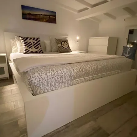 Luxury Oceanfront In An Idyllic Location No1 Hébergement de vacances Cala'N Bosch (Menorca)