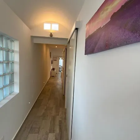 Дом отдыха Luxury Oceanfront In An Idyllic Location No1