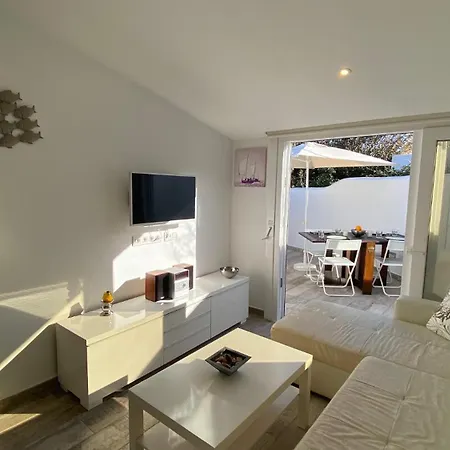 Luxury Oceanfront In An Idyllic Location No1 Cala en Bosc